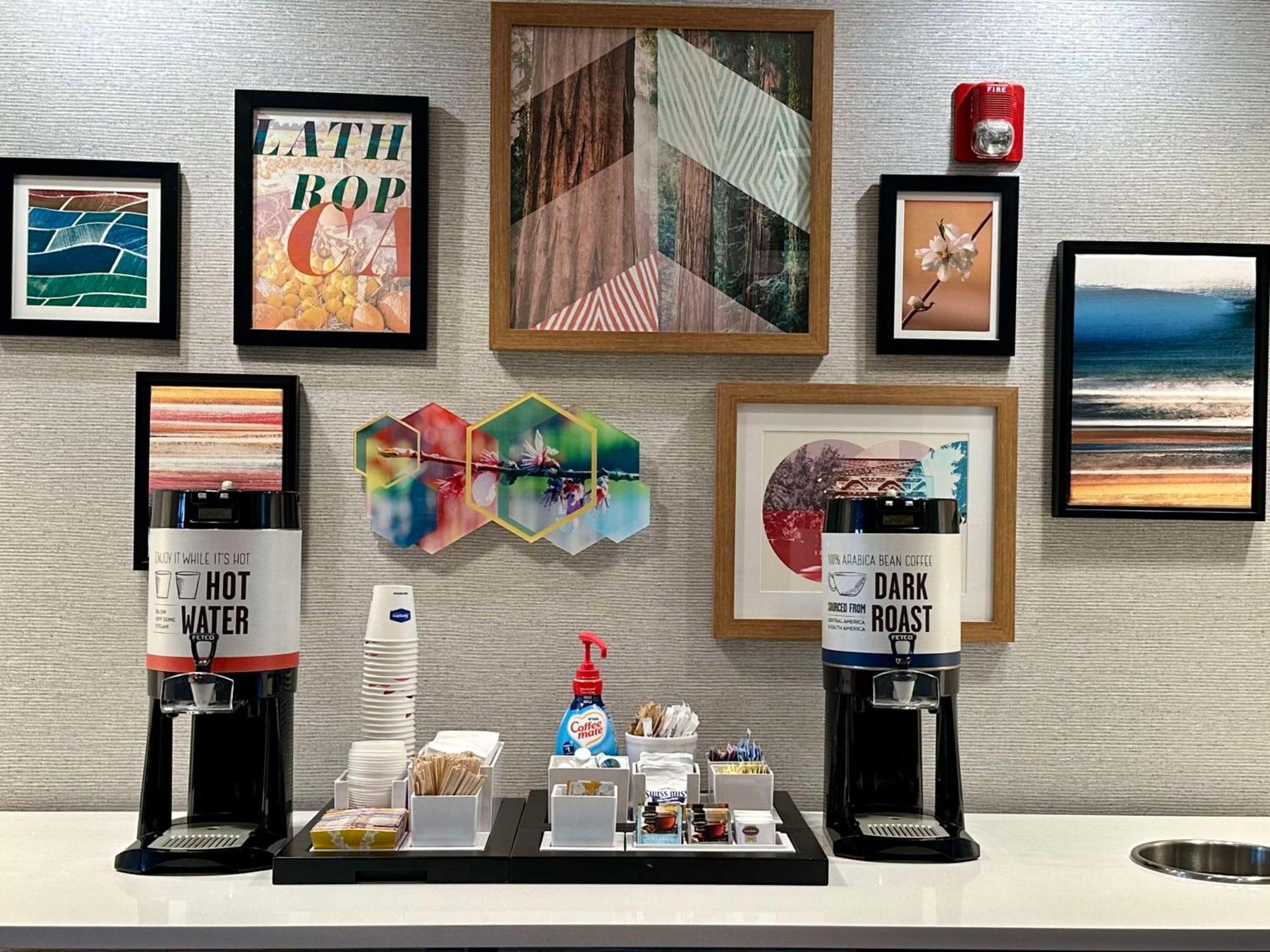 Hampton Inn & Suites Lathrop Εξωτερικό φωτογραφία
