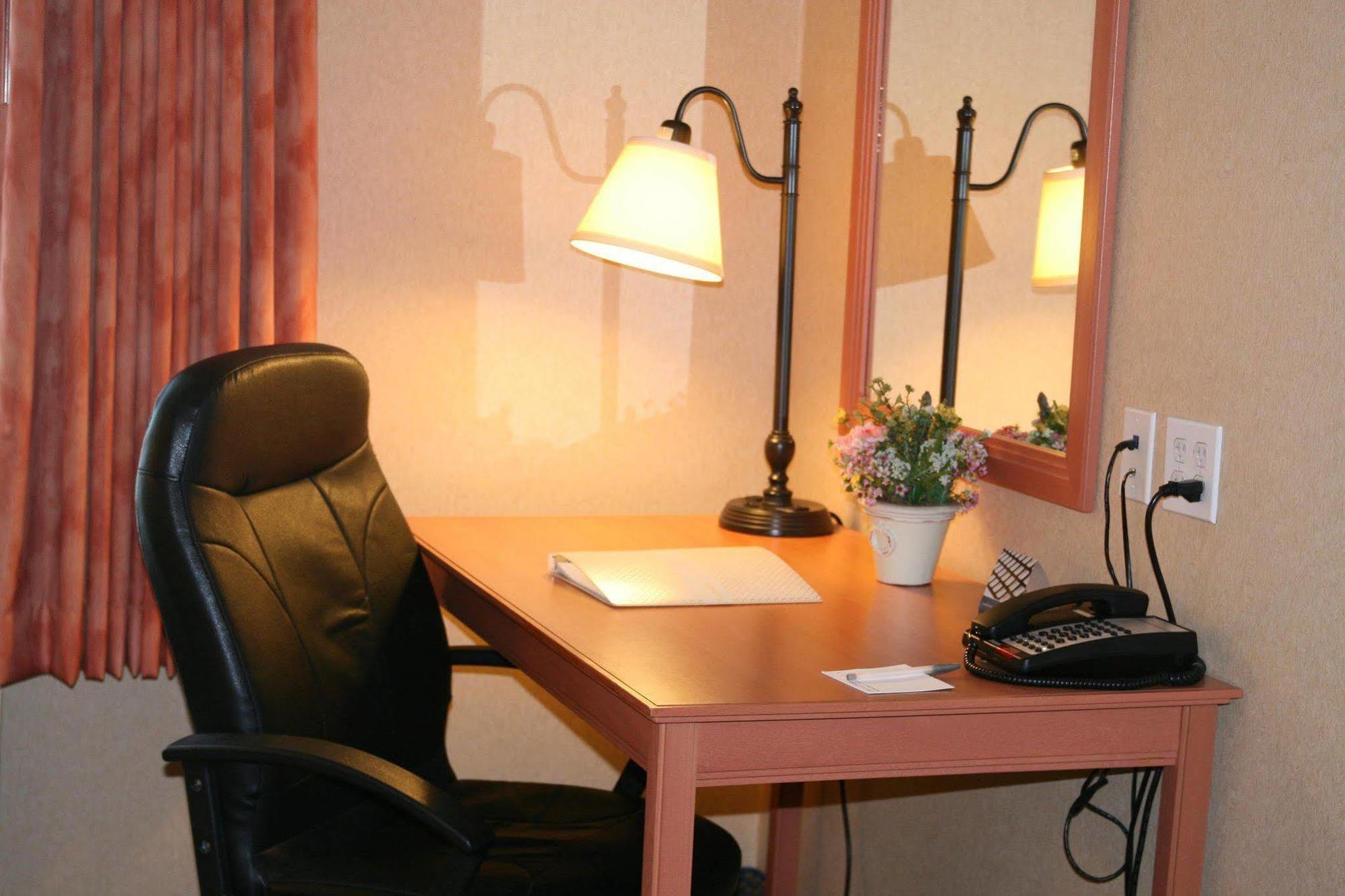 Hampton Inn & Suites Lathrop Δωμάτιο φωτογραφία